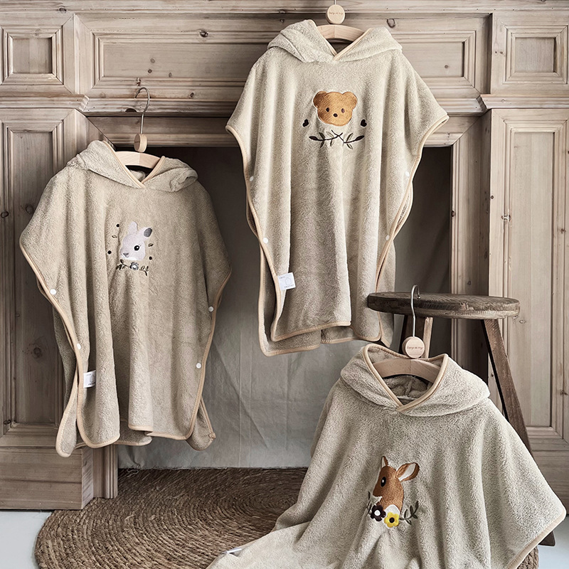Embroidery Towel - Capes en molleton de corail pour
