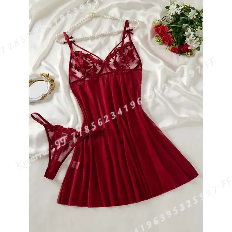 Chemise de nuit semi-transpare - Embroidery Red avis et prix