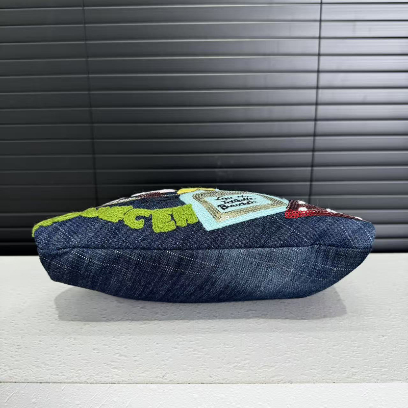 Sac fourre-tout brodé patchwor - Embroidery Gradient avis et prix