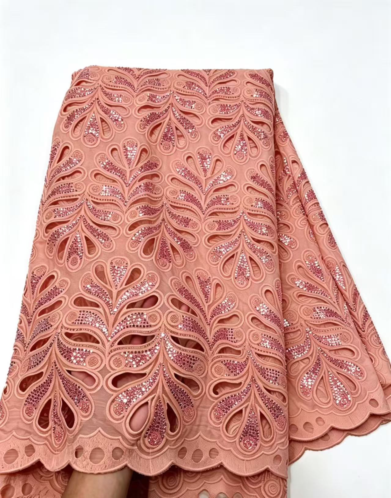 Tissu en dentelle guipure brod - Embroidery Gradient avis et prix