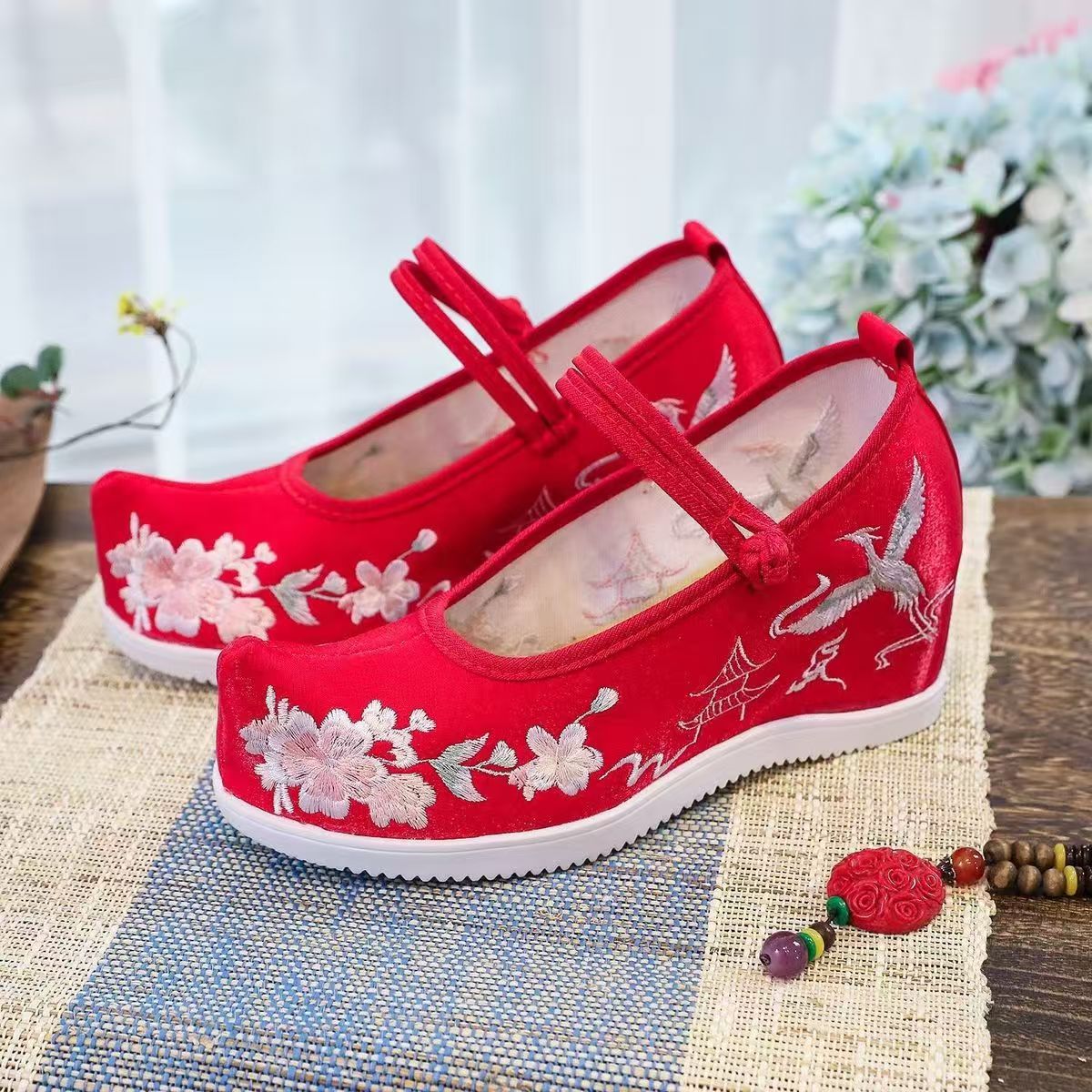Chaussures brodées internes po - Embroidery Wedding avis et prix