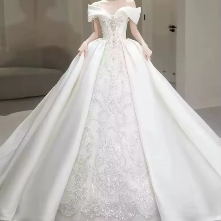 Robes de mariée chics à épaule - Embroidery Wedding avis et prix